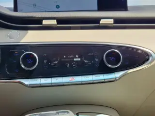 Genesis GV70 2023 AWD 2.5T Standard 4dr SUV