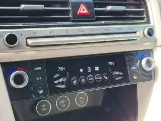 Genesis G70 2025 2.5T Standard 4dr Sedan