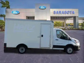 Ford Transit 2022 350 HD 2dr 138 in. WB DRW Cutaway Chassis w/9950 Lb. GVWR