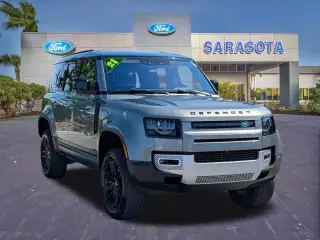 Land Rover Defender 2021 AWD 110 SE 4dr SUV