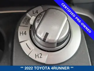 Toyota 4Runner 2022 4x4 SR5 Premium 4dr SUV