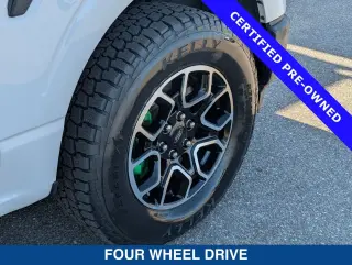 Ford F-150 2023 4x4 XL 4dr SuperCrew 5.5 ft. SB