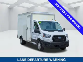 Ford Transit 2022 350 HD 2dr 138 in. WB DRW Cutaway Chassis w/9950 Lb. GVWR