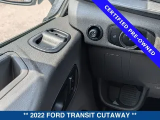 Ford Transit 2022 350 HD 2dr 138 in. WB DRW Cutaway Chassis w/9950 Lb. GVWR