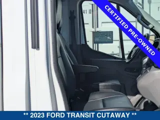 Ford Transit 2023 350 HD 2dr 138 in. WB DRW Cutaway Chassis w/9950 Lb. GVWR