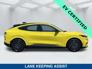 Ford Mustang Mach-E 2025 AWD Premium 4dr SUV