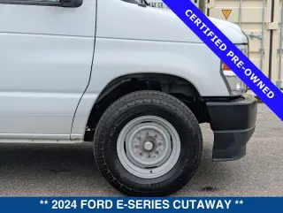 Ford E-Series 2024 E-350 SD 2dr 138 in. WB SRW Cutaway Chassis
