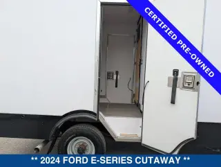 Ford E-Series 2024 E-350 SD 2dr 138 in. WB SRW Cutaway Chassis