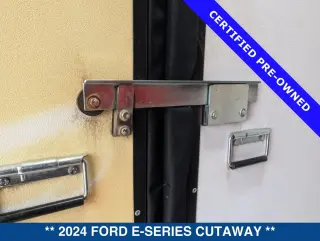 Ford E-Series 2024 E-350 SD 2dr 138 in. WB SRW Cutaway Chassis