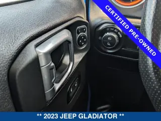 Jeep Gladiator 2023 4x4 Mojave 4dr Crew Cab 5.0 ft. SB