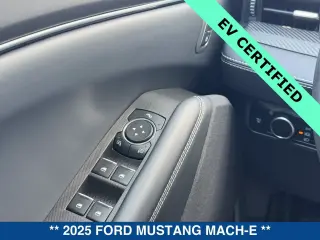 Ford Mustang Mach-E 2025 AWD Select 4dr SUV