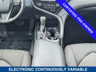 Toyota Camry Hybrid 2020 LE 4dr Sedan