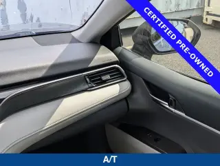 Toyota Camry Hybrid 2022 SE 4dr Sedan