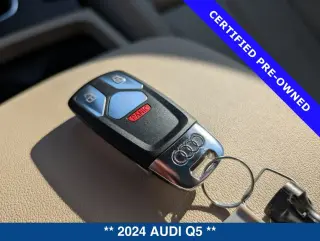 Audi Q5 2024 AWD quattro S line Premium 45 TFSI 4dr SUV