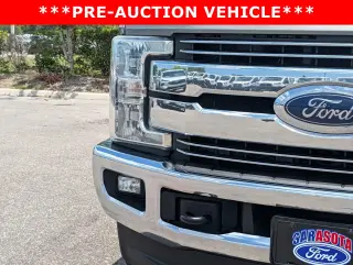 Ford F-250 Super Duty 2019 4x4 King Ranch 4dr Crew Cab 6.8 ft. SB Pickup