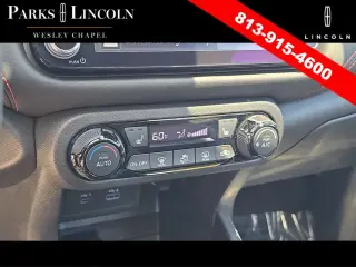 Nissan Kicks 2023 SR 4dr Crossover