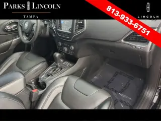 Jeep Cherokee 2022 4x4 Latitude Lux 4dr SUV
