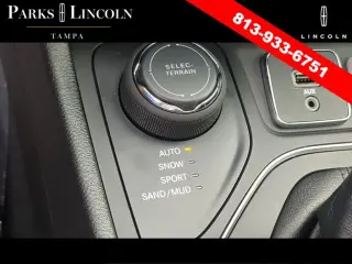 Jeep Cherokee 2022 4x4 Latitude Lux 4dr SUV