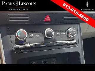Kia Carnival 2022 LX 4dr Mini-Van