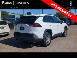 Toyota RAV4 2023 XLE 4dr SUV