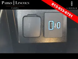 Ford Explorer 2022 AWD Platinum 4dr SUV