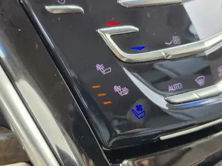 Cadillac Escalade 2018 Luxury 4dr SUV