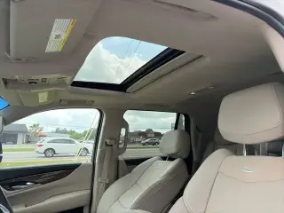Cadillac Escalade 2018 Luxury 4dr SUV