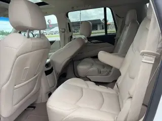 Cadillac Escalade 2018 Luxury 4dr SUV