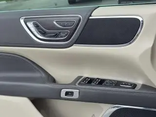 Lincoln Continental 2017 Reserve 4dr Sedan