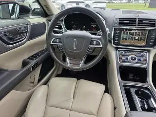Lincoln Continental 2017 Reserve 4dr Sedan