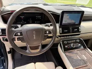 Lincoln Navigator 2019 4x4 Reserve 4dr SUV