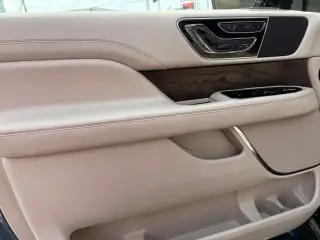 Lincoln Navigator 2019 4x4 Reserve 4dr SUV