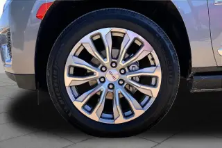 GMC Yukon XL 2022 4x4 Denali 4dr SUV