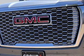 GMC Yukon XL 2022 4x4 Denali 4dr SUV