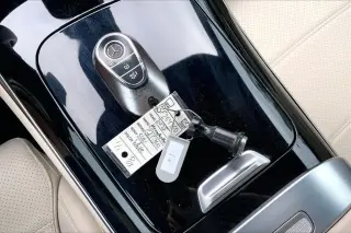 Mercedes-Benz GLC 2025 AWD GLC 300 4MATIC 4dr SUV