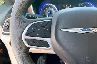 Chrysler Pacifica 2018 Touring Plus 4dr Mini-Van