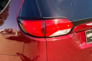 Chrysler Pacifica 2018 Touring Plus 4dr Mini-Van