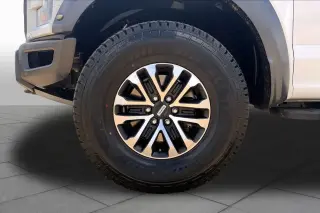 Ford F-150 2019 4x4 Raptor 4dr SuperCrew 5.5 ft. SB