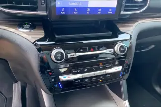 Ford Explorer 2021 AWD Limited 4dr SUV
