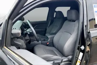 Toyota Tacoma 2025 4x2 SR 4dr Double Cab 5.0 ft SB