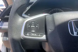 Honda Civic 2018 LX 4dr Sedan CVT