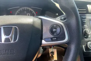 Honda Civic 2018 LX 4dr Sedan CVT