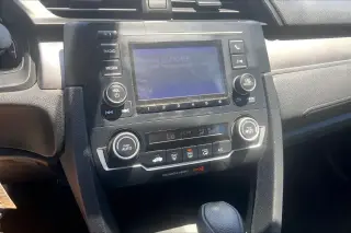 Honda Civic 2018 LX 4dr Sedan CVT
