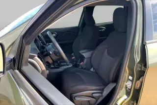Jeep Cherokee 2021 Latitude 4dr SUV