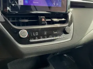 Toyota Corolla 2024 LE 4dr Sedan