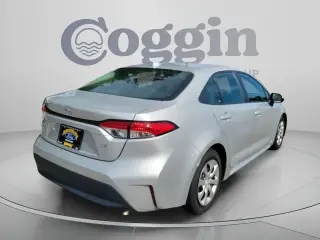 Toyota Corolla 2024 LE 4dr Sedan