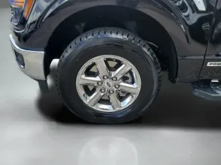 Ford F-150 2024 4x4 XLT 4dr SuperCrew 5.5 ft. SB