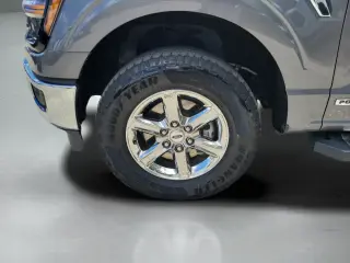 Ford F-150 2024 4x4 XLT 4dr SuperCrew 5.5 ft. SB
