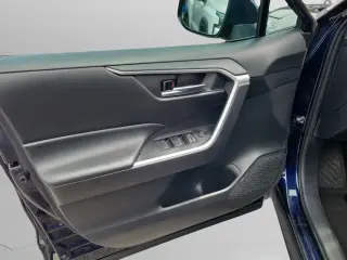 Toyota RAV4 2024 XLE 4dr SUV