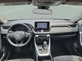 Toyota RAV4 2024 XLE 4dr SUV